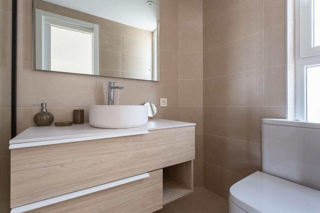 A Pie De Playa En Gava Mar! Apartment Bagian luar foto