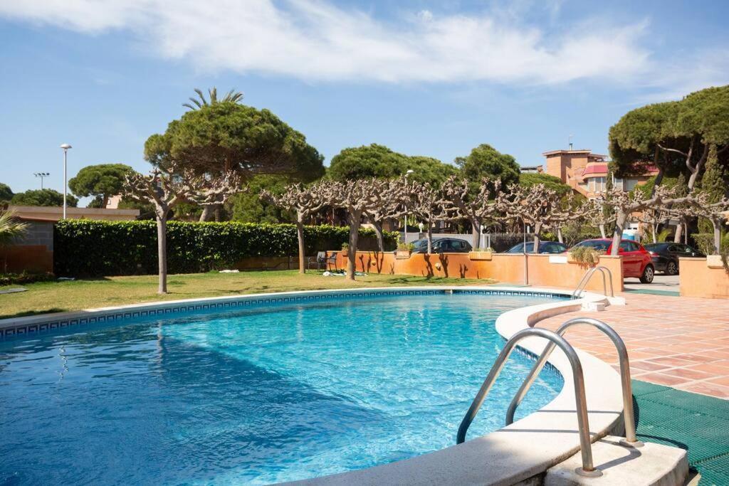 A Pie De Playa En Gava Mar! Apartment Bagian luar foto